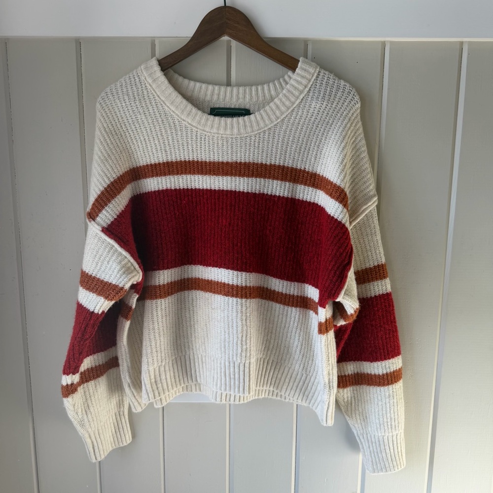 NWOT American Eagle Red Orange and White Striped Sweater, Size XL